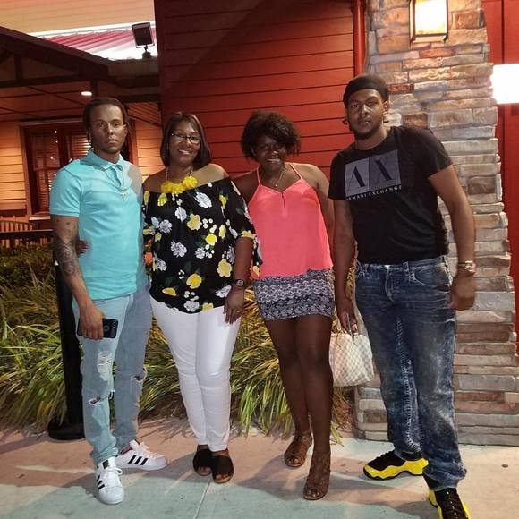 Meet your Posher, Rosa - Picture 1 of 1